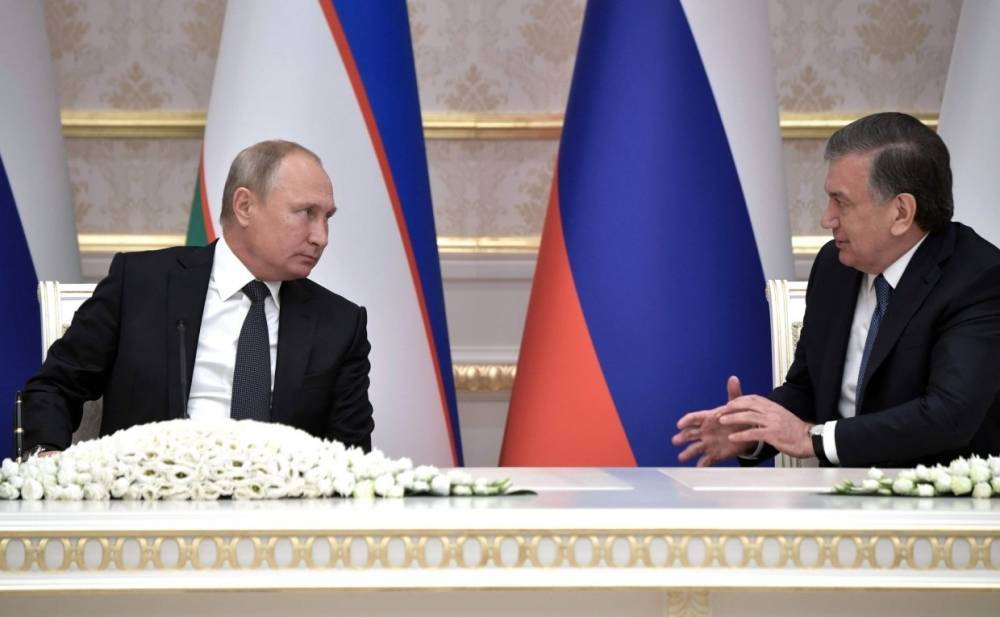 Путин поздравил Мирзиеева с Днем независимости Узбекистана