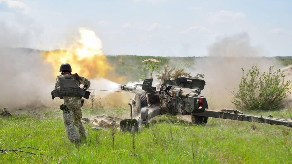 ВСУ обстреляли районы двух населенных пунктов в ДНР, заявили в Донецке