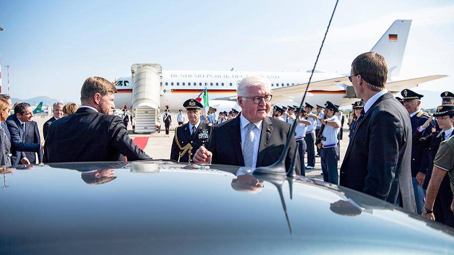 Президент ФРГ вылетел в Польшу с опозданием из-за проблем с самолетом