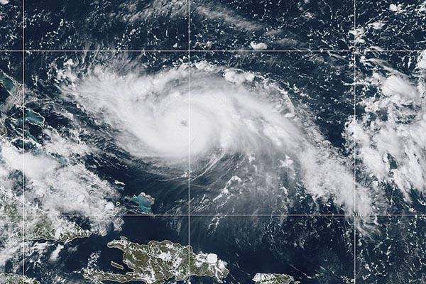 Ураган «Дориан» достиг наивысшей категории мощности