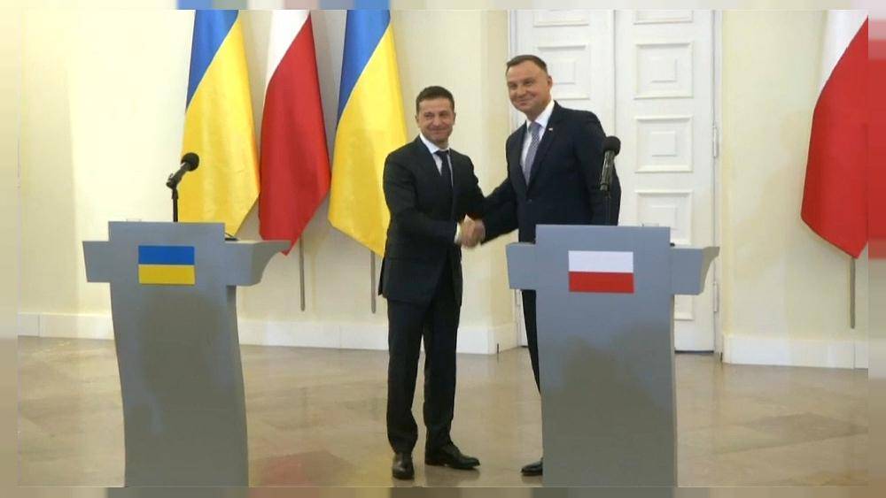 Польша заступилась за украинского соседа
