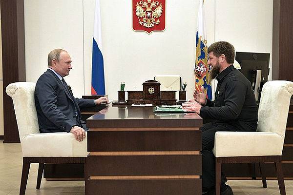 Путин пообещал Кадырову приехать в Чечню