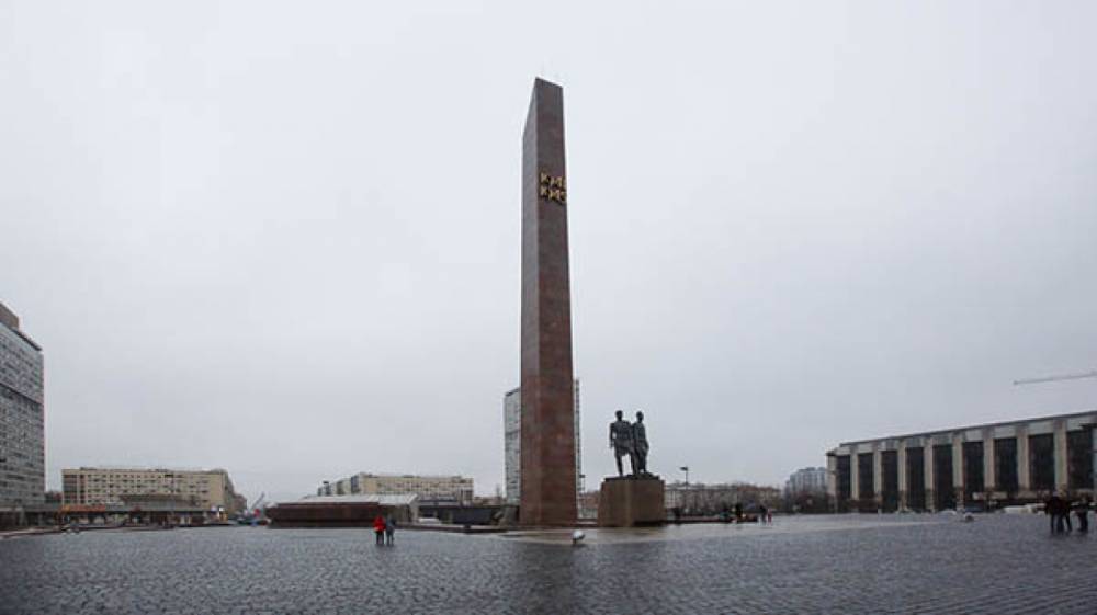 Историки из трех стран вспомнят блокаду Ленинграда на площади Победы в Петербурге