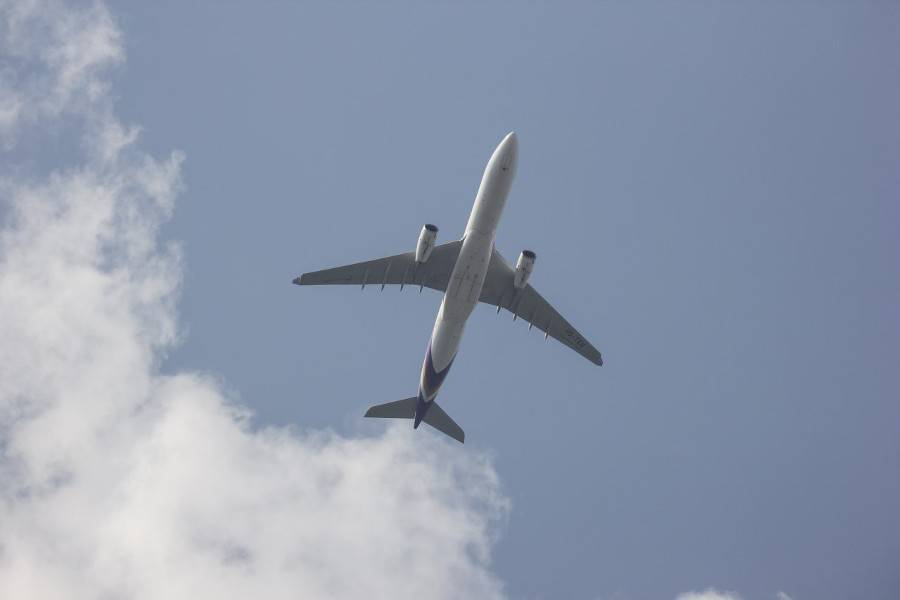 Летевший в Москву самолет сел в Нижнем Новгороде из-за смерти пассажира