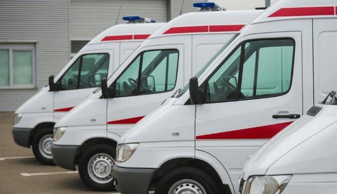 Минпромторг в 2019 году осуществит поставку 4 тыс. автомобилей скорой помощи и школьных автобусов