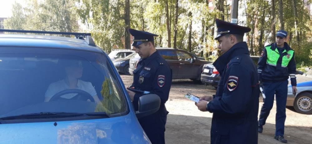 Водители Сыктывкара за полтора часа трижды нарушили правила перевозки детей