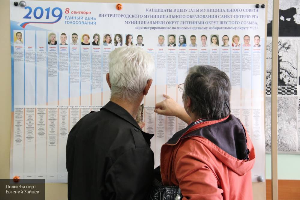 Хорошая организация выборов в Петербурге позволила избежать нарушений, уверен Анохин