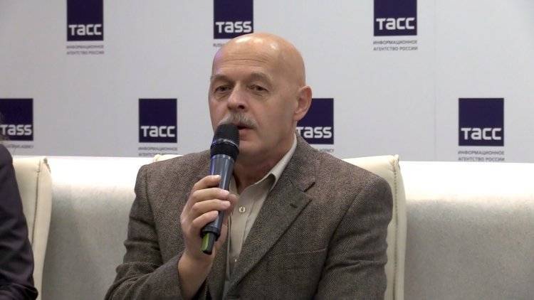 Ходачек похвалил петербургские власти за высокий уровень организации выборов