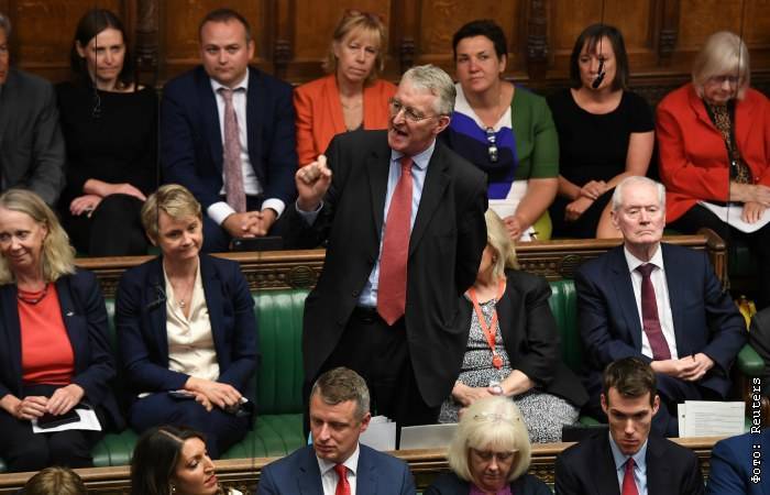 Британский парламент отказался от предложения Джонсона о досрочных выборах