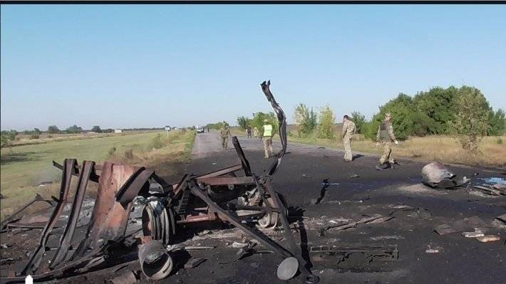 Колонна боевой техники взровалась на Украине