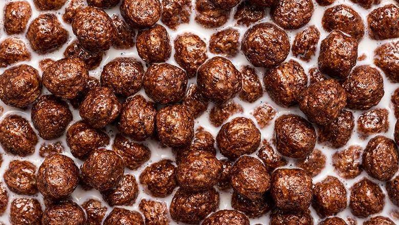 Российские эксперты нашли в шоколадных шариках опасный токсин