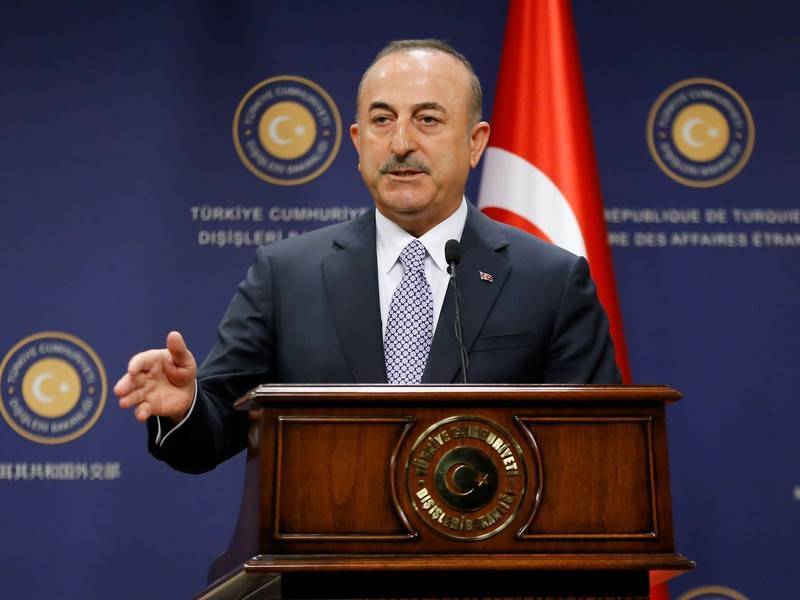 Глава МИД Турции назвал демонстративными шаги США по Сирии