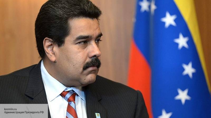 Мадуро созвал Совет национальной безопасности из-за военной угрозы со стороны Колумбии