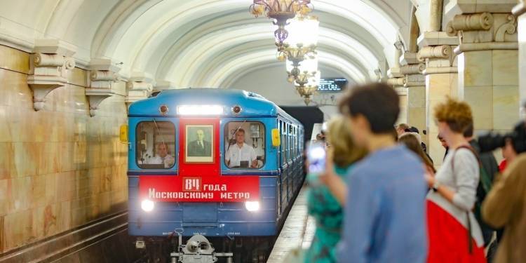 Названы самые необычные вещи, забытые пассажирами в московском метро