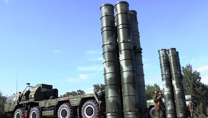 В ближайшие полтора года Россия поставит Индии зенитные ракетные системы С-400