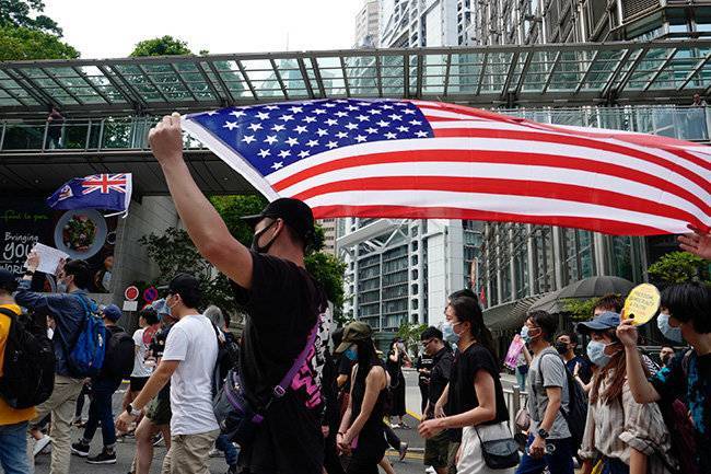 В Гонконге началась революция по-американски