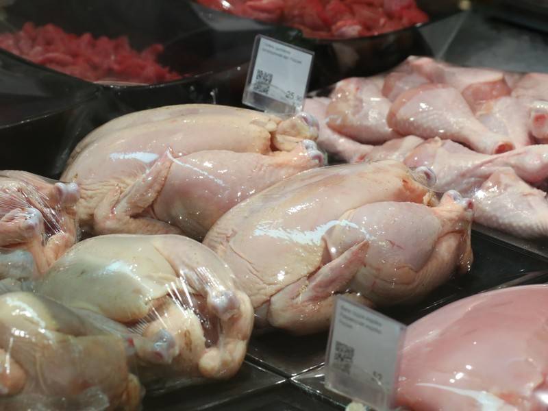 Онкологи назвали главную опасность употребления курицы и индейки