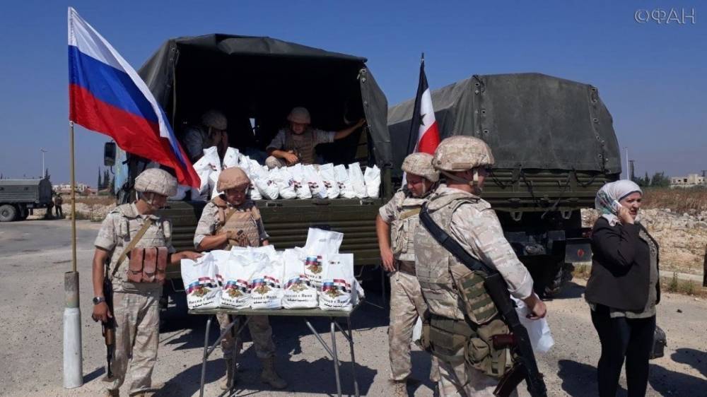 Российские военные привезли гуманитарную помощь пострадавшим жителям Хамы и Идлиба