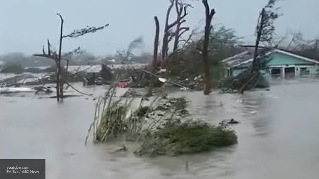 В США начнут выдавать визы жителям пострадавших от урагана Багамских островов