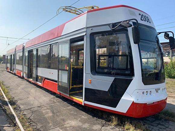 В Челябинске запускают новый трамвай, который вышел из строя во время тестов
