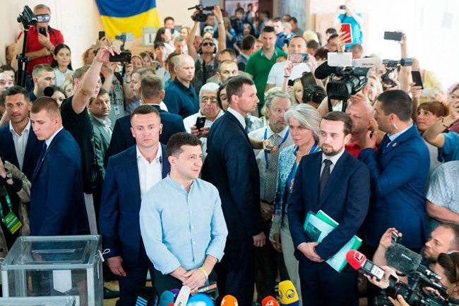 Украинская оппозиция осталась недовольна законом об импичменте президента