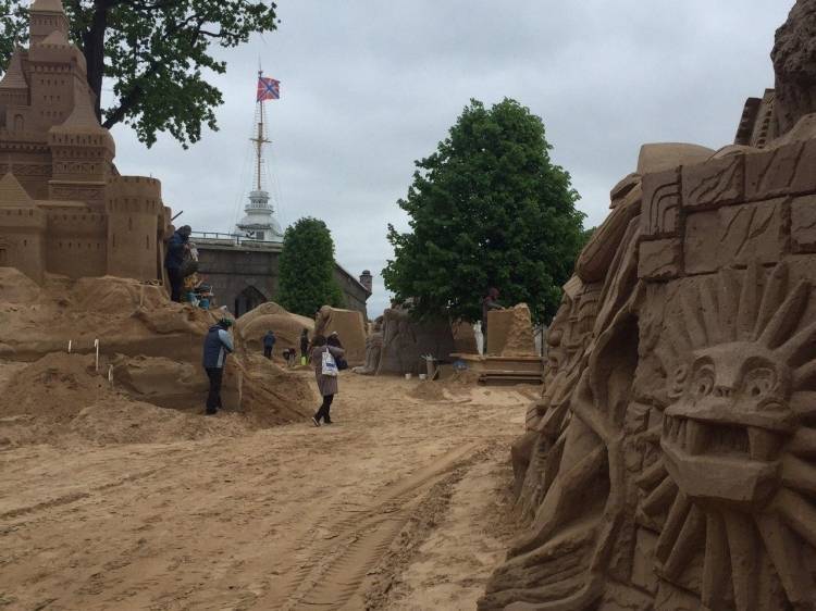 Фестиваль песчаных скульптур заканчивает работу в Петербурге 8 сентября