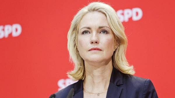 Мануэла Швезиг - Противница санкций против России оставила пост сопредседателя СДПГ - eadaily.com - Германия