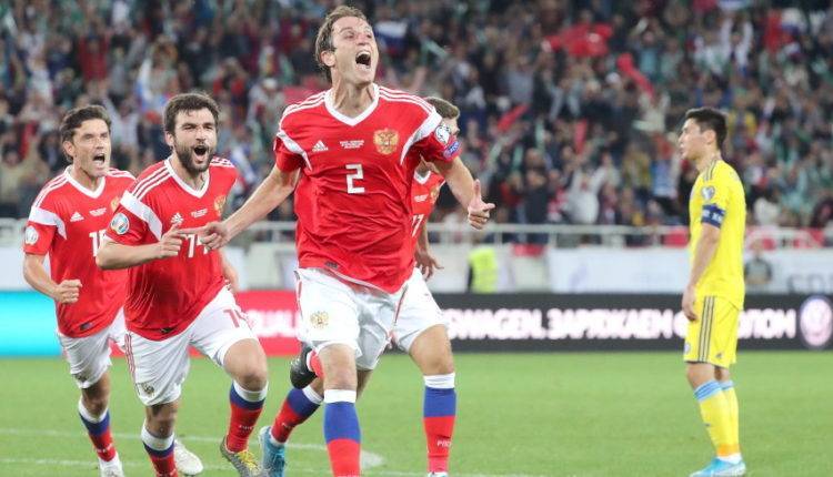 Российские футболисты победили Казахстан в отборе Евро-2020