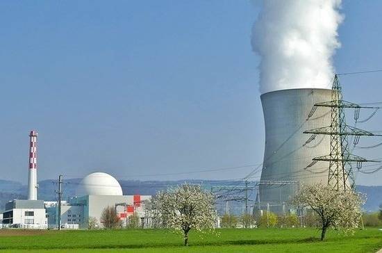 Президент Узбекистана подписал закон об атомной энергии в мирных целях