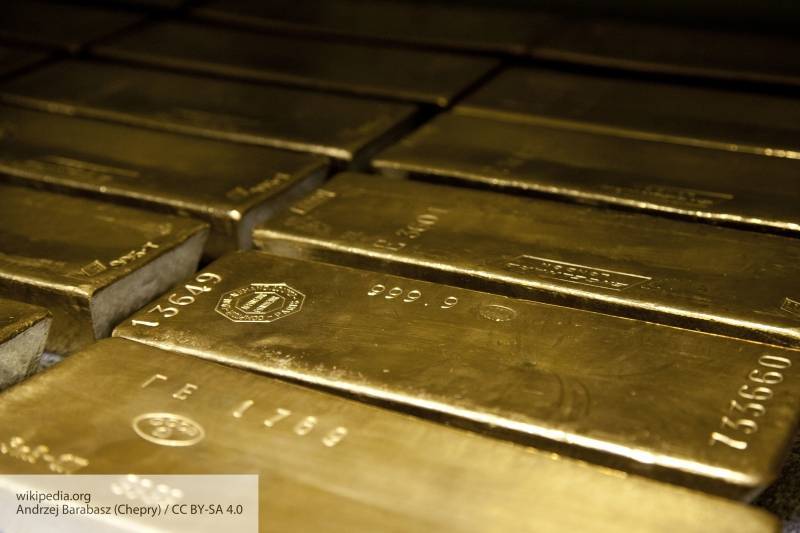 Россия и КНР накапливают золото, потому что только они смогли прочитать «надпись на стене»