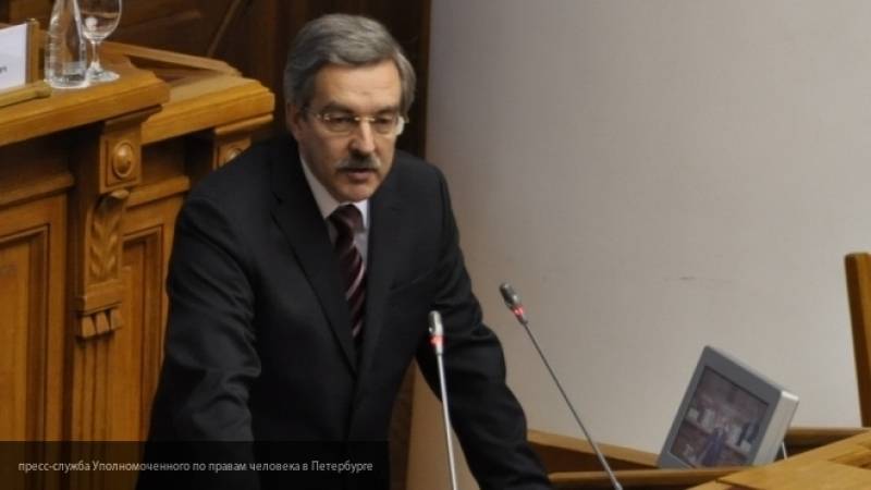 Омбудсмен Петербурга призвал привлекать к работе на выборах людей, уважающих закон