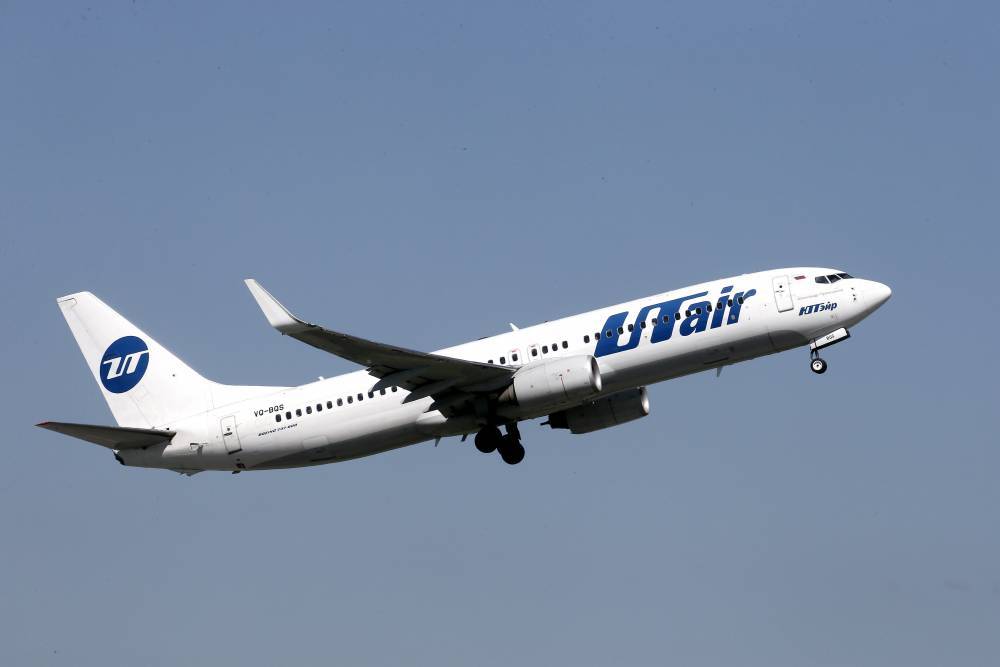 Самолет Utair не смог сесть в Тюмени с первого раза