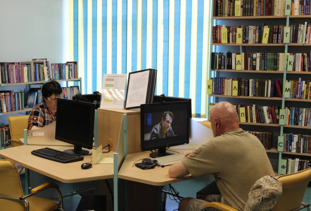 Петербургских пенсионеров научат компьютерной грамотности в библиотеке «Измайловская»