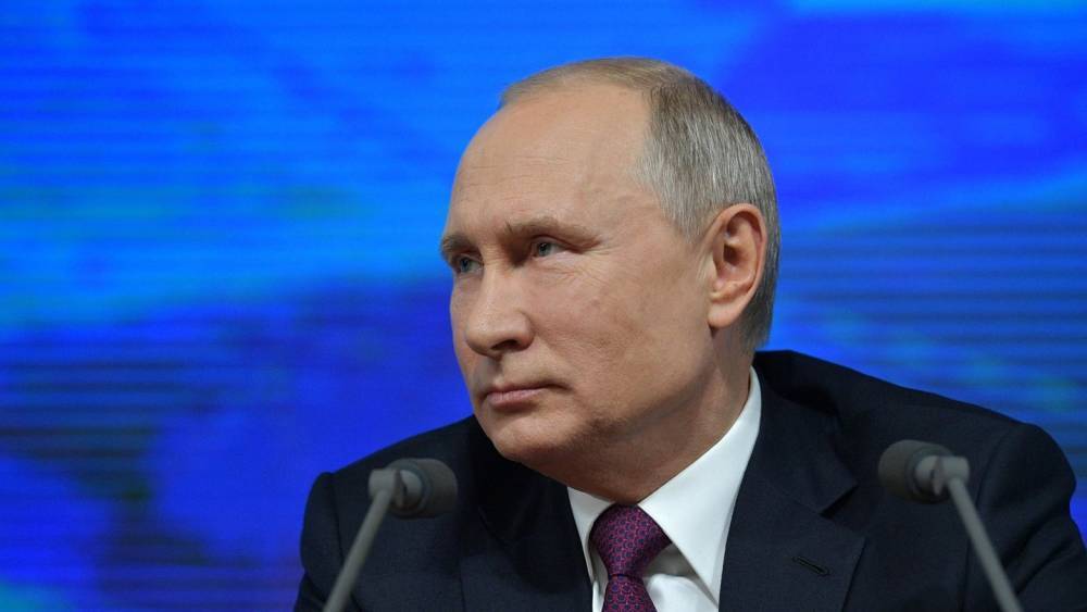 Путин внес на рассмотрение три кандидатуры на должность главы Крыма