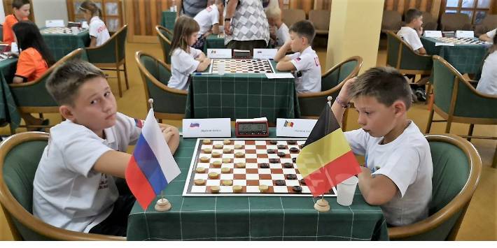 Школьники из Удмуртия одержали победу на Кубке мира по шашкам