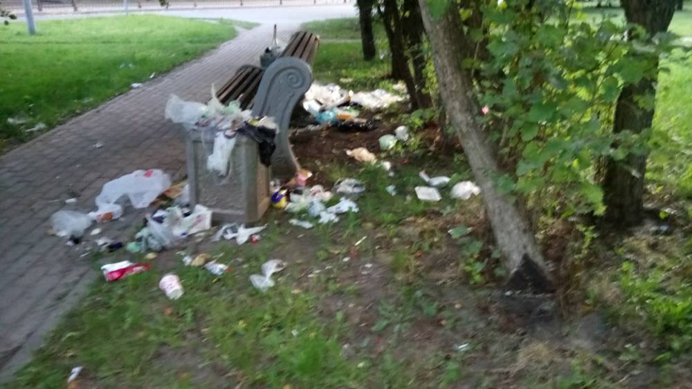 В Новгородском районе незаконно брали плату за вывоз мусора
