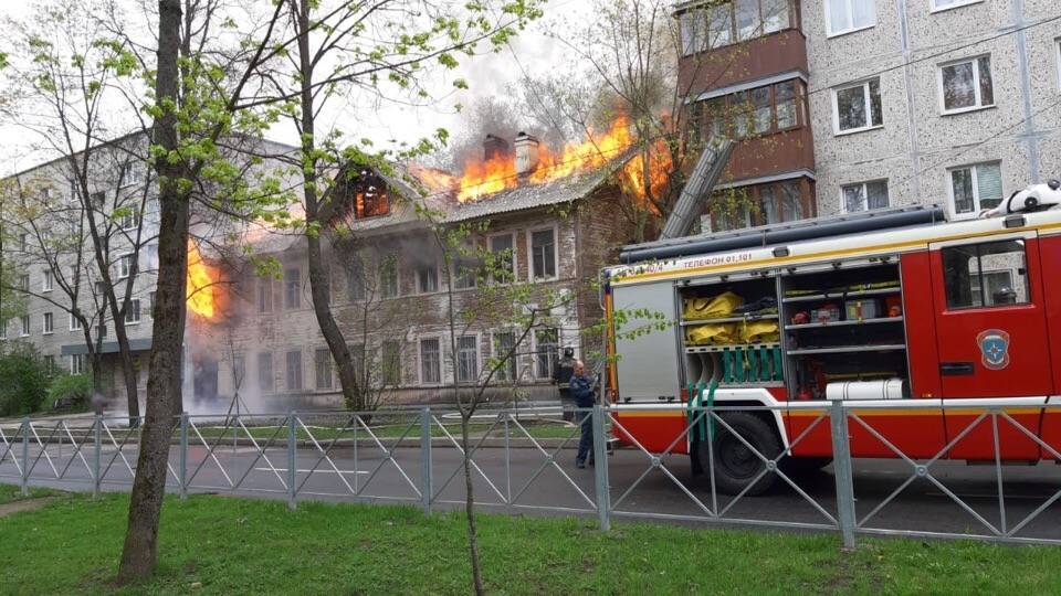 Опубликовано видео пожара на складе в Нижегородской области