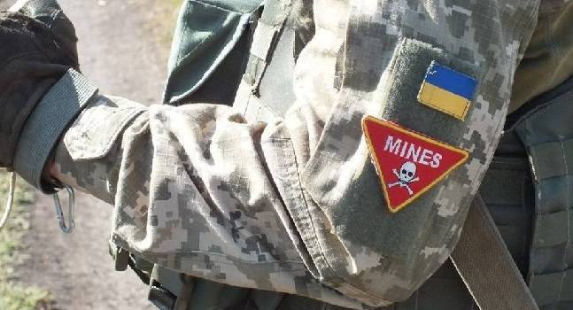 ДНР: Саперы ВСУ установили мины возле участка разведения сил в Петровском