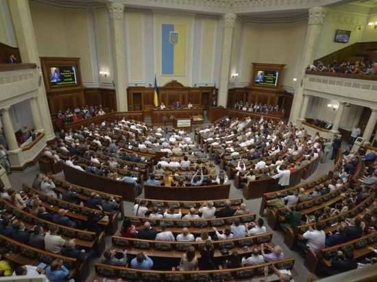 Верховная рада приняла законопроект Зеленского об импичменте президента