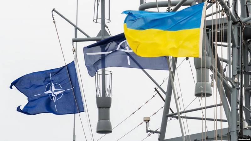 «Не будем стучать в закрытые двери»: в Киеве поняли, что в ЕС и НАТО Украину не ждут