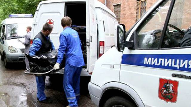 Мужчин с наколками демонов нашли мертвыми в подъезде московского дома