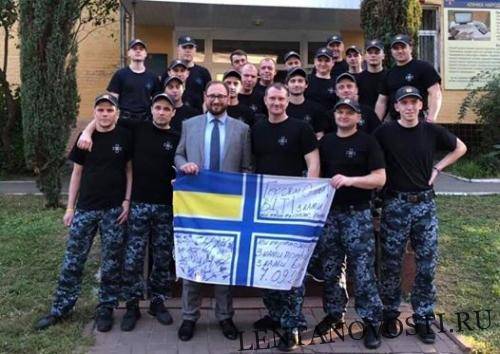 Украинские моряки собрали средства в помощь Константину Котову