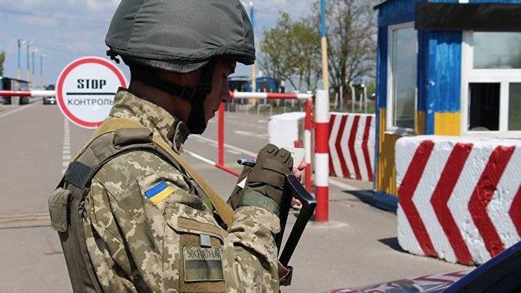 Украина задержала на границе с Крымом "Коршуна" из ДНР