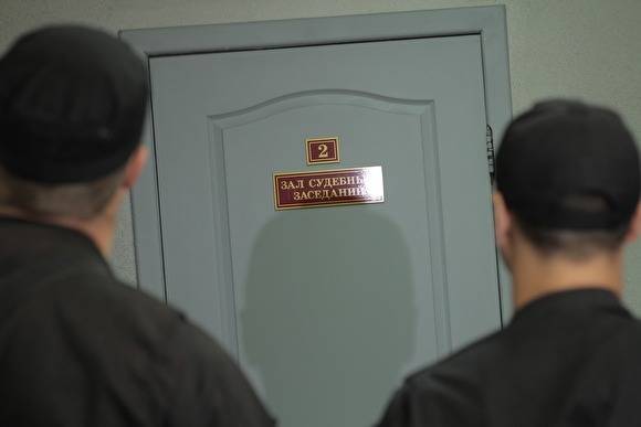 Бывшую главу комитета Смольного оштрафовали на 50 тыс. рублей из-за хищения 14 млн