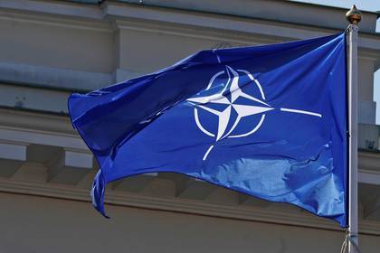 Украина отказалась стучаться в закрытые двери НАТО
