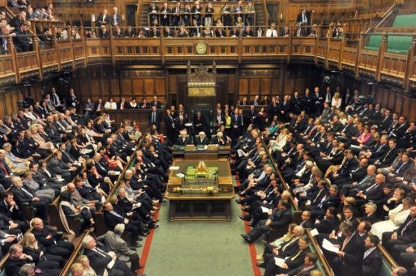 Парламент Великобритании официально распущен до 14 октября