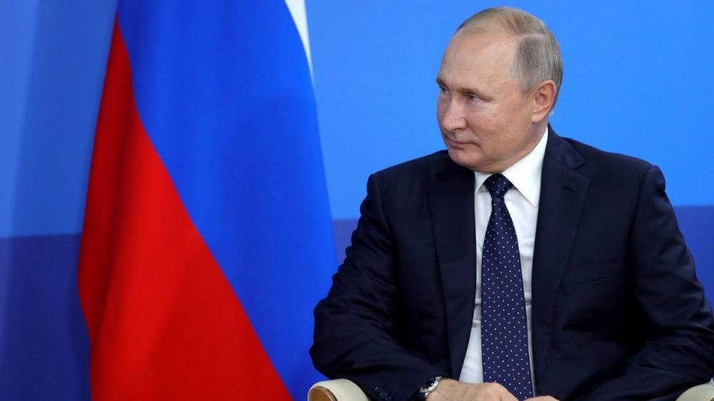Путин пообещал государственную поддержку туристической отрасли России