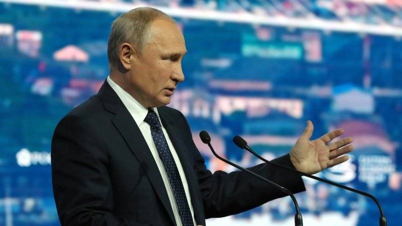 Саудовская Аравия и РФ подпишут десятки соглашений во время визита Путина