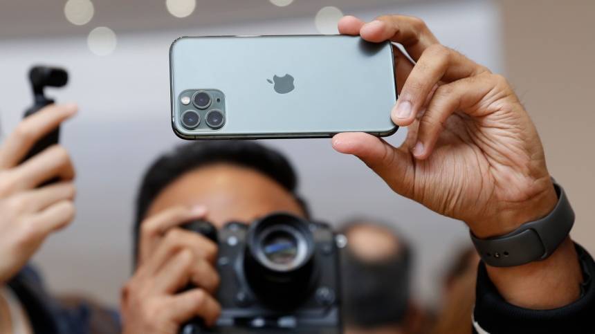 Видео: Эксперт оценил новые iPhonе, которые представила компания Apple