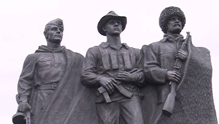 В Дагестане открыли памятник участникам боевых действий в 1999 году